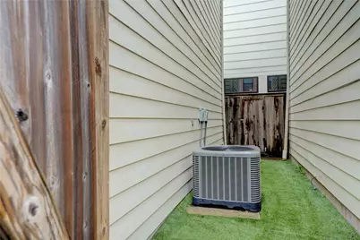 5911 Petty Street, Houston, TX 77007 - Photo 41