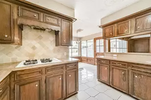 16511 Clearcrest Dr, Houston, TX 77059 - Photo 11