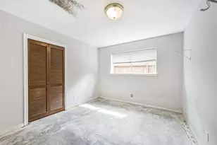 16511 Clearcrest Dr, Houston, TX 77059 - Photo 19