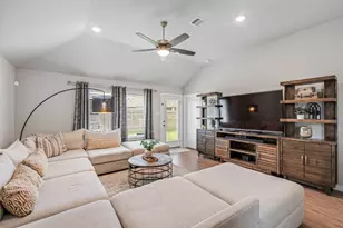 26175 Ethereal Rd, La Marque, TX 77568 - Photo 5