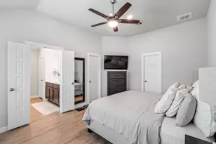 26175 Ethereal Rd, La Marque, TX 77568 - Photo 19