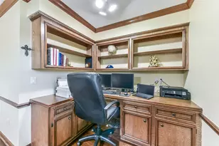 1511 Old Alvin Rd, Pearland, TX 77581 - Photo 29