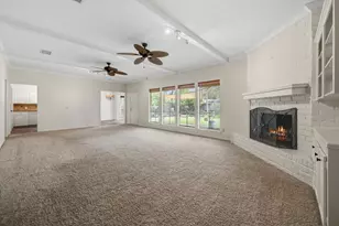 1307 Creek Hollow Dr, Seabrook, TX 77586 - Photo 3