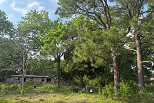 1019 E Archer Rd, Baytown, TX 77521 - Photo 5