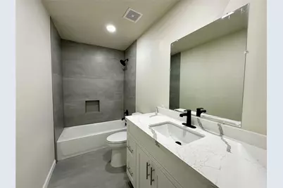 9434 Fairland Drive, Houston, TX 77051 - Photo 13