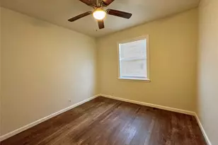 9434 Fairland Dr, Houston, TX 77051 - Photo 11