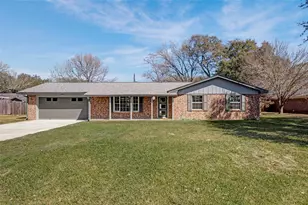 605 Helms Ave, Wharton, TX 77488 - Photo 1