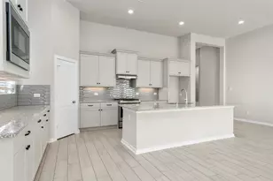 107 Yellow Perch Wy, Conroe, TX 77318 - Photo 9