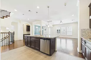 10606 Shadow Elm Ct, Houston, TX 77043 - Photo 25