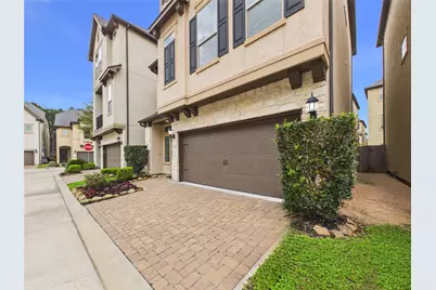 10606 Shadow Elm Court, Houston, TX 77043 - Photo 3