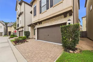 10606 Shadow Elm Ct, Houston, TX 77043 - Photo 3