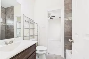 10606 Shadow Elm Ct, Houston, TX 77043 - Photo 13