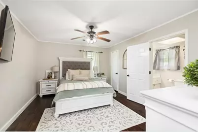 1209 Kansas Avenue S, Anahuac, TX 77514 - Photo 13