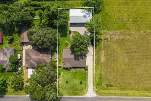 1209 Kansas Ave S, Anahuac, TX 77514 - Photo 23