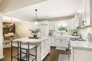 1209 Kansas Ave S, Anahuac, TX 77514 - Photo 7