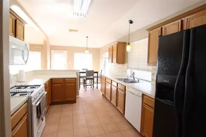 3607 Stratford Arms, Sugar Land, TX 77498 - Photo 9