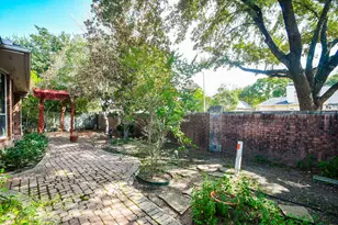 13711 Threadall Park Dr, Houston, TX 77077 - Photo 49