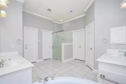 13711 Threadall Park Drive, Houston, TX 77077 - Photo 33