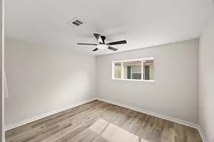 3011 Freshmeadows Dr, Houston, TX 77063 - Photo 37