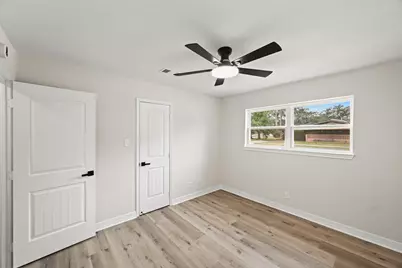 3011 Freshmeadows Drive, Houston, TX 77063 - Photo 37