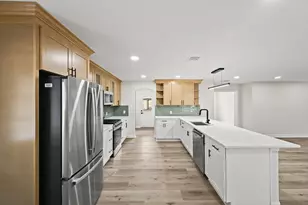 3011 Freshmeadows Dr, Houston, TX 77063 - Photo 17