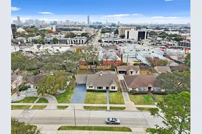 3011 Freshmeadows Drive, Houston, TX 77063 - Photo 47