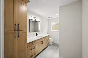 3011 Freshmeadows Dr, Houston, TX 77063 - Photo 31