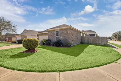 206 Volute Drive, Rosharon, TX 77583 - Photo 1