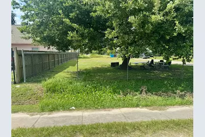 762 Junell Street, Houston, TX 77088 - Photo 3