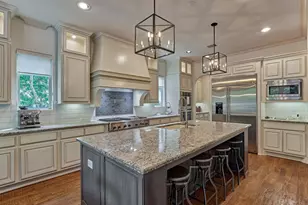 59 Freesia Ct, The Woodlands, TX 77375 - Photo 17
