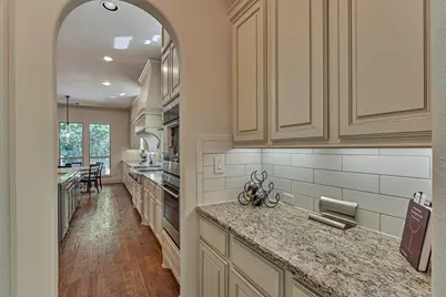 59 Freesia Court, The Woodlands, TX 77375 - Photo 9