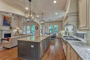 59 Freesia Ct, The Woodlands, TX 77375 - Photo 11