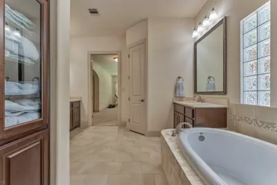 59 Freesia Court, The Woodlands, TX 77375 - Photo 25