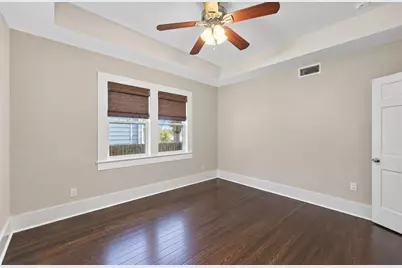 2917 Avenue Q, Galveston, TX 77550 - Photo 9