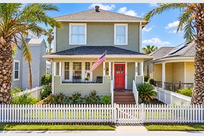 2917 Avenue Q, Galveston, TX 77550 - Photo 1