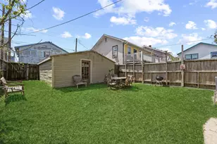 2917 Avenue Q, Galveston, TX 77550 - Photo 23