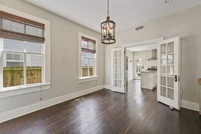 2917 Avenue Q, Galveston, TX 77550 - Photo 5