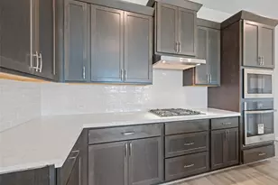 509 Sunset Ct, Dayton, TX 77535 - Photo 11