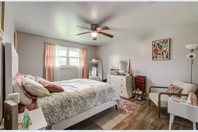 1327 Fallbrook Drive, Houston, TX 77038 - Photo 23
