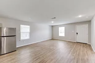 423 Armstrong St, Houston, TX 77029 - Photo 3