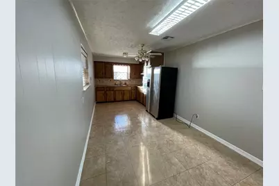 8826 Klondike Street, Houston, TX 77075 - Photo 5