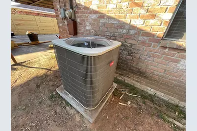 8826 Klondike Street, Houston, TX 77075 - Photo 17