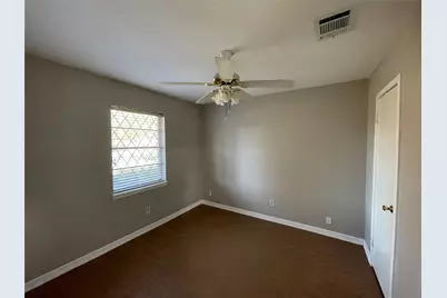 8826 Klondike Street, Houston, TX 77075 - Photo 11