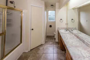 1707 Lindy Ln, Conroe, TX 77301 - Photo 13