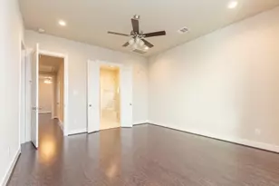 5836 E Post Oak Ln, Houston, TX 77055 - Photo 21