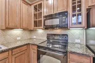 1135 Glenwood Canyon Ln, Houston, TX 77077 - Photo 9