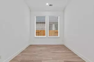 15026 Mission Ave, Baytown, TX 77523 - Photo 23