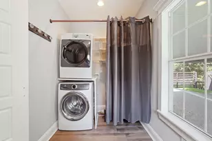 512 Enid St, Houston, TX 77009 - Photo 25