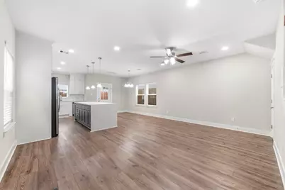 5619 Bacher St Street, Houston, TX 77028 - Photo 11