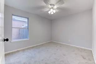 9026 Eaglecove Dr, Houston, TX 77064 - Photo 5